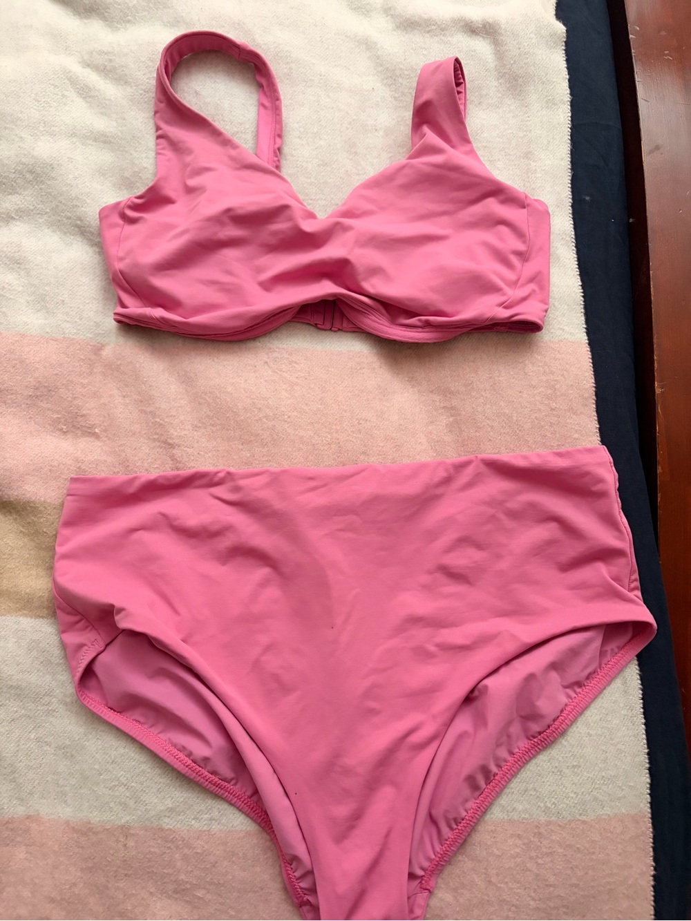 Athleta Pink 2 Piece Bikini Swimsuit Set Women's XL